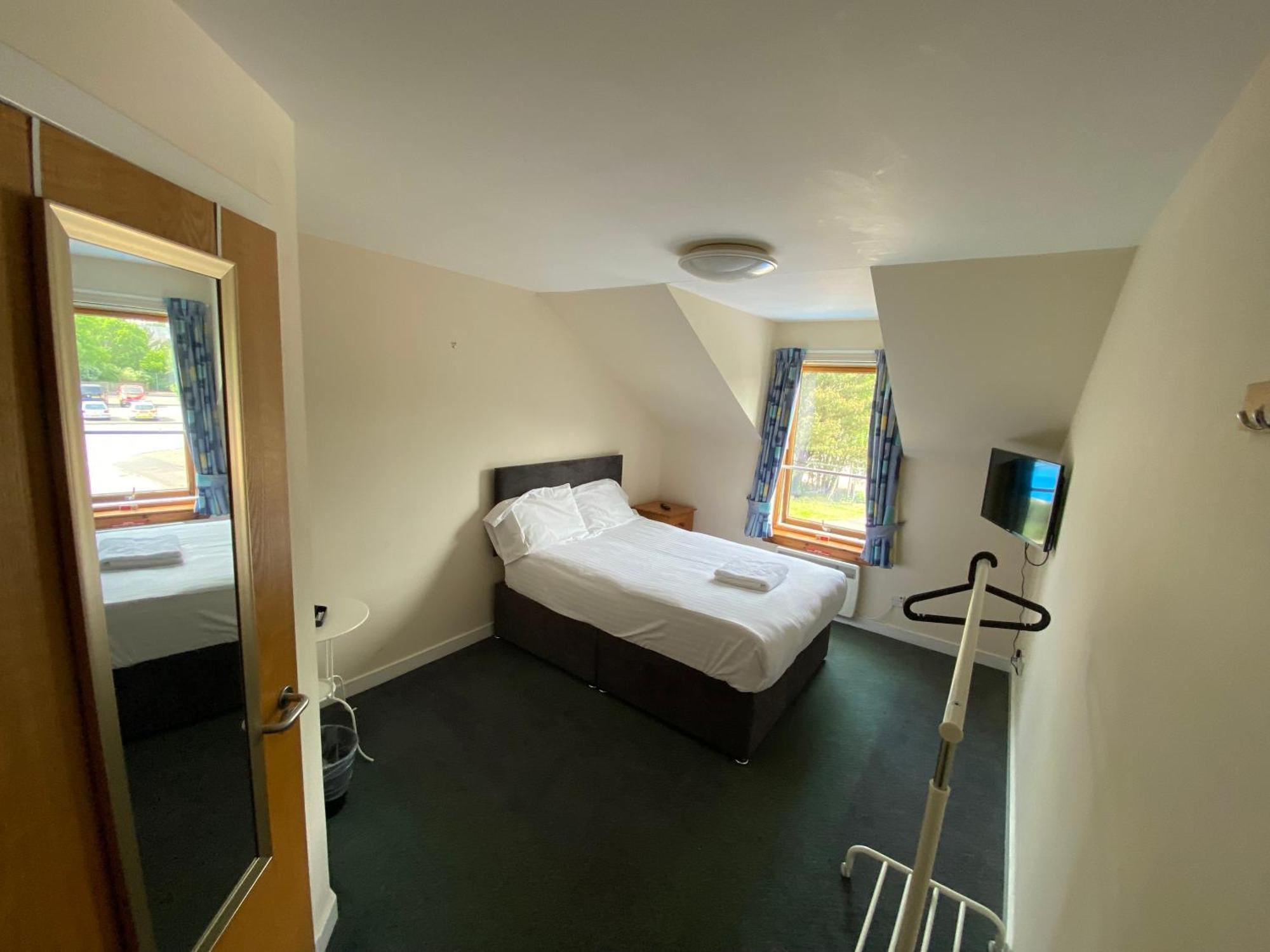 פורט ויליאם Waterfront Lodge - Accommodation Only חדר תמונה