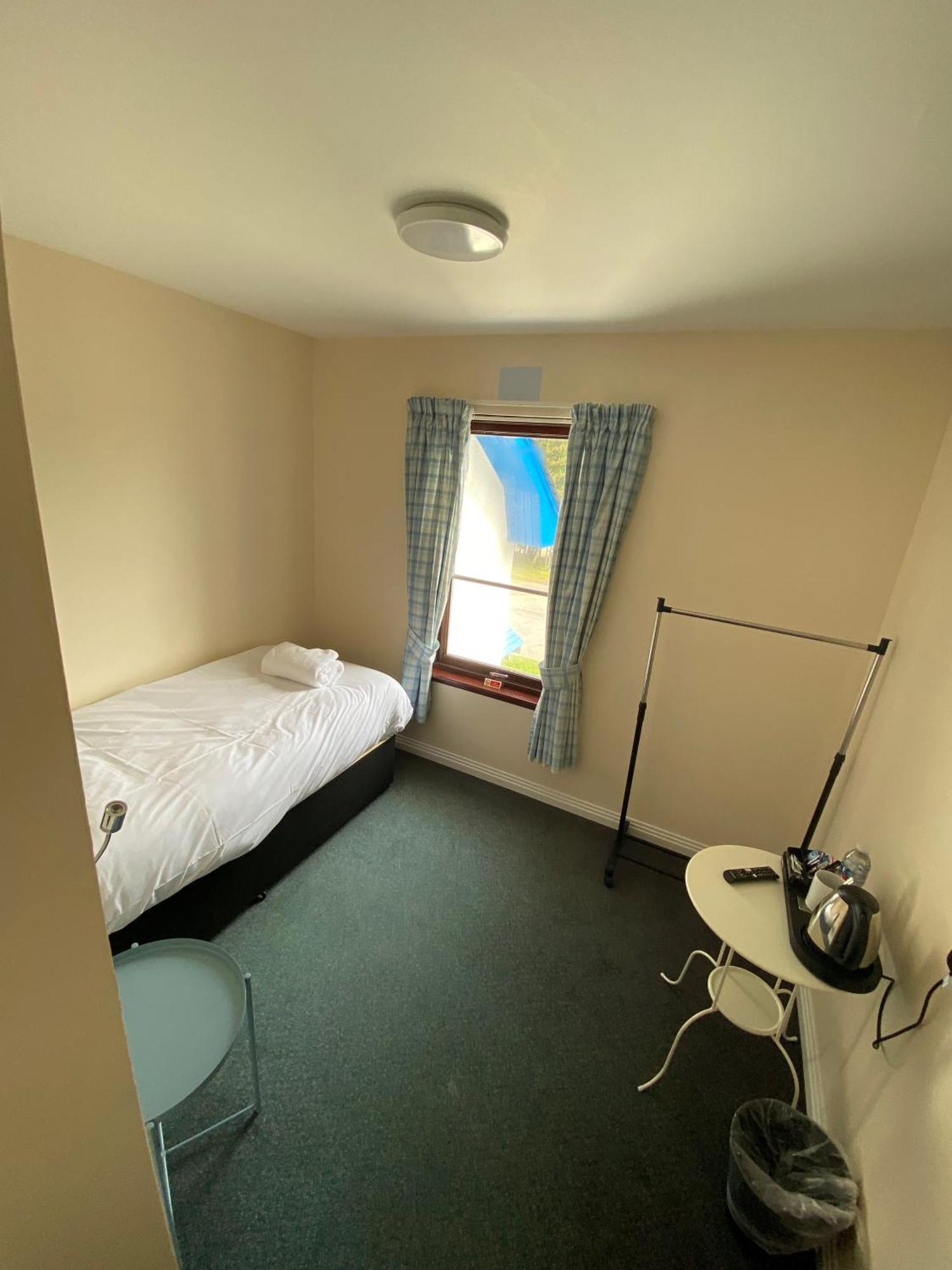 פורט ויליאם Waterfront Lodge - Accommodation Only חדר תמונה